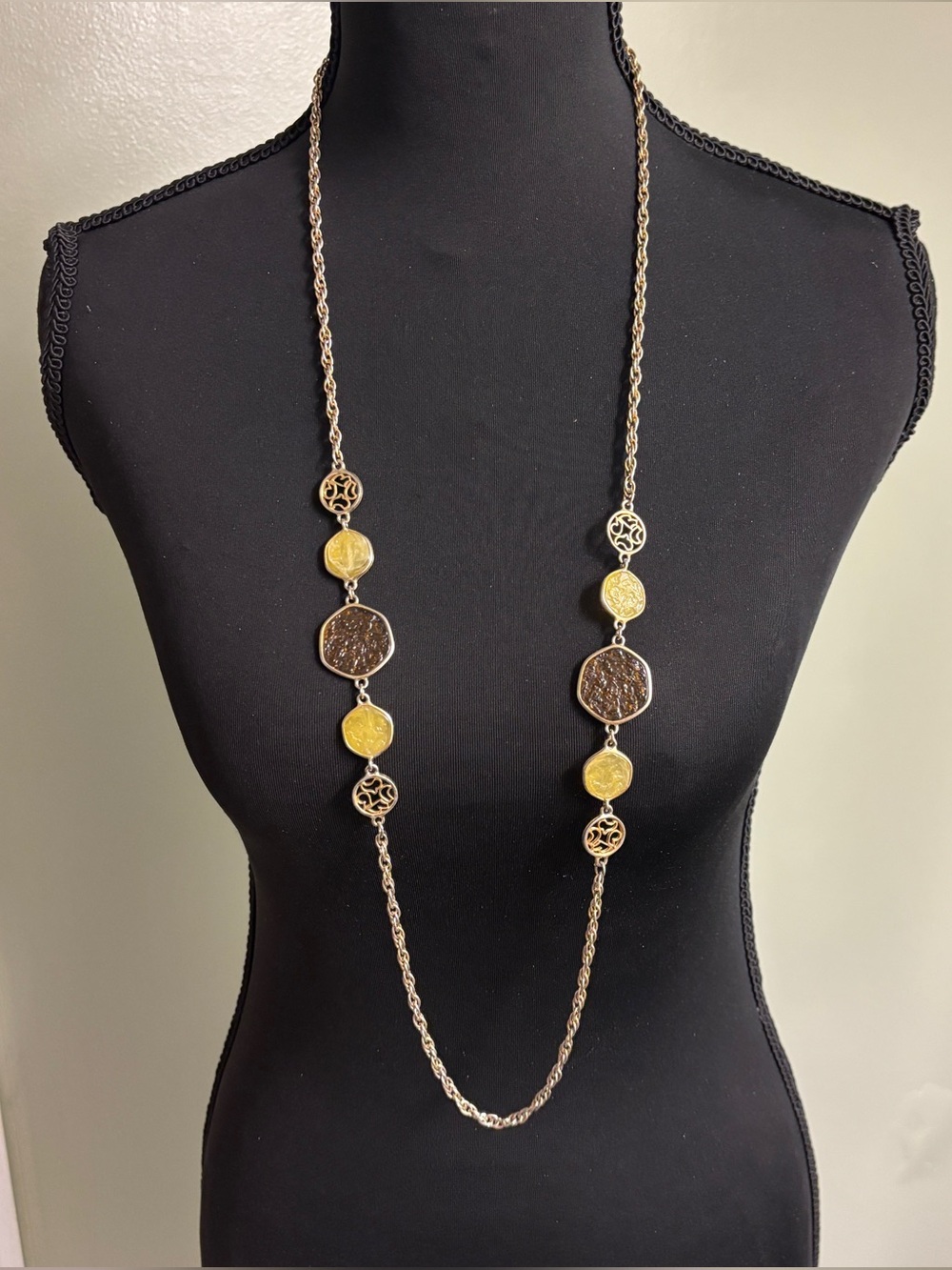 Vintage 70s Sarah Coventry Faux Taste Of Honey Long Station Necklace